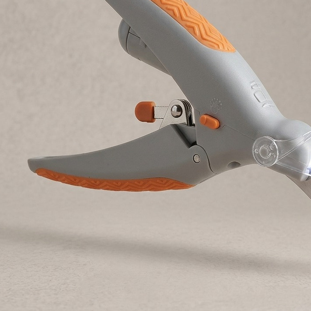 Vorlia · Cortaúñas gris y naranja con luz LED, lupa y depósito para uñas (1)